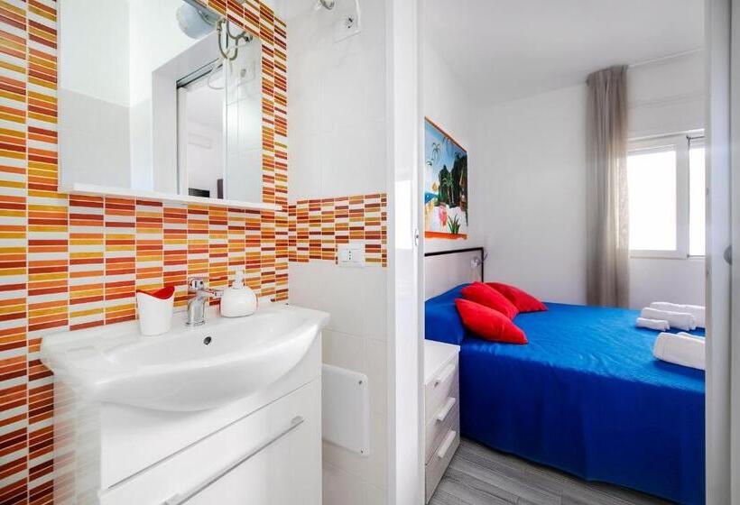 Пансион B&b La Terrazza Sul Porto