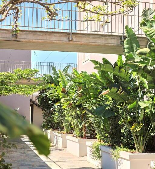 Ancora Resort