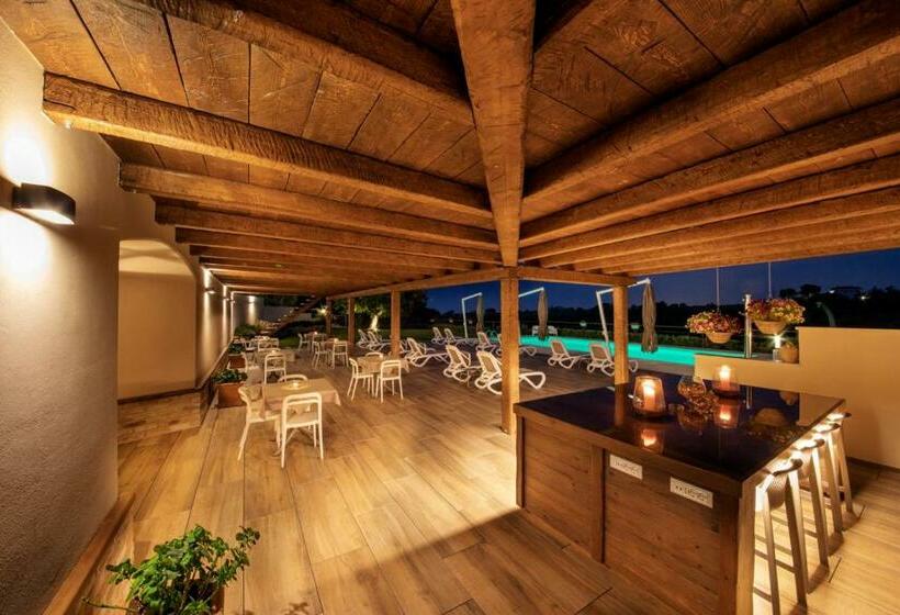 هتل Agrirelais Collelago