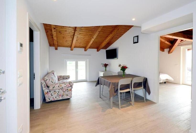 هتل Agritur Il Melograno