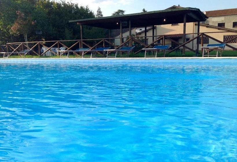 فندق Fattoria Isola