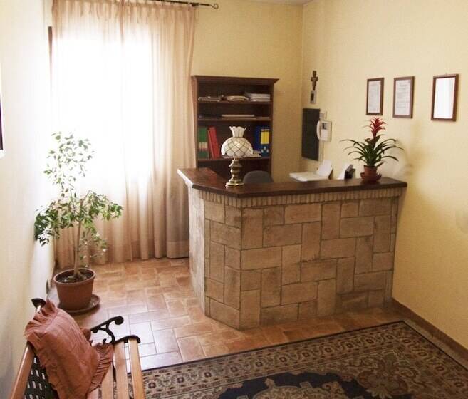 بنسيون Camere Santucci