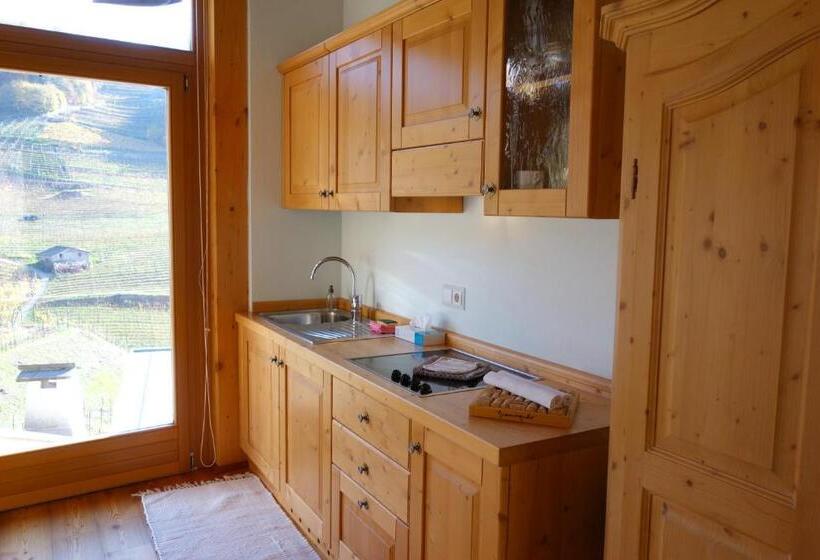 فندق Agriturismo Maso Besleri