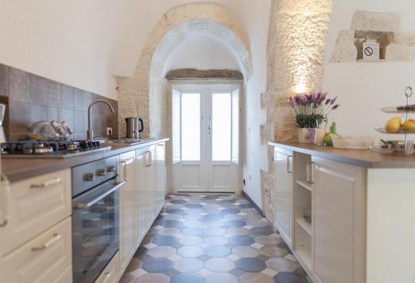 پانسیون Marinella Suite Home
