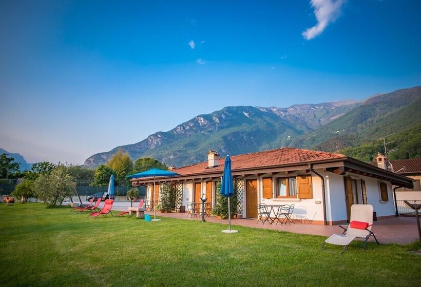 هتل Agriturismo Trefrutti