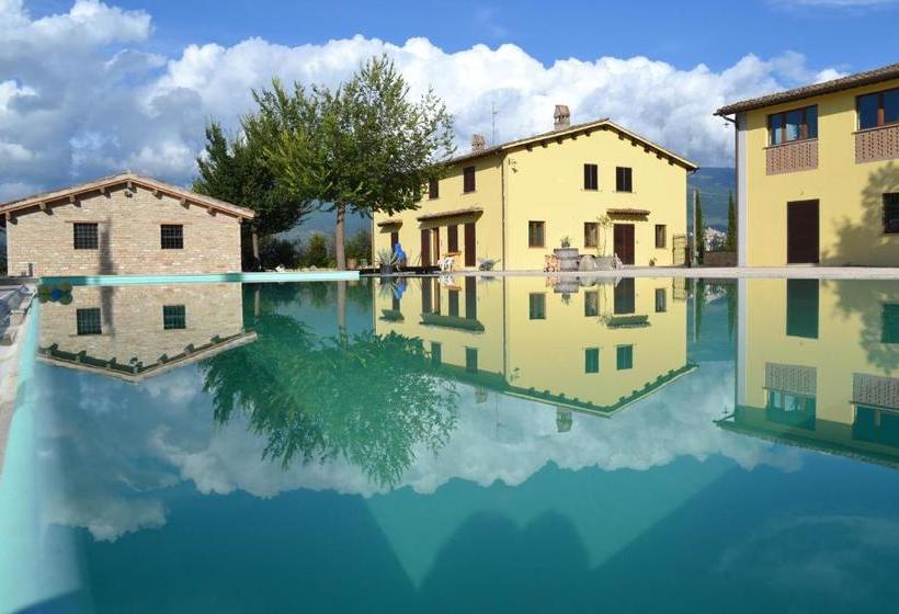 فندق Agriturismo Villaggio Green