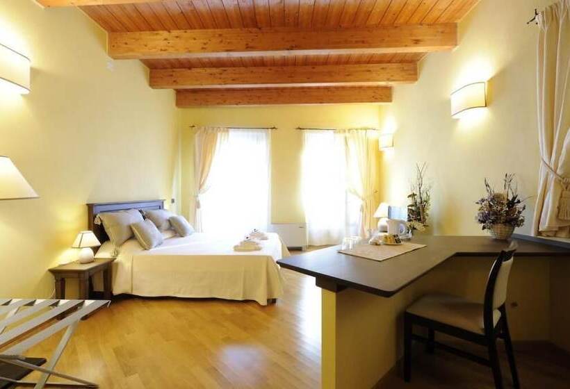 پانسیون Piazza Azuni 18 Guest House