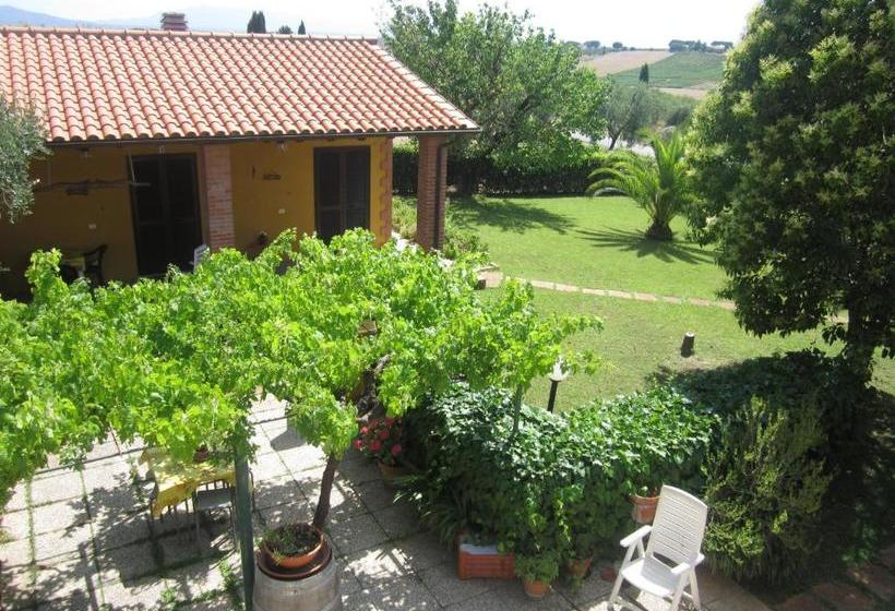 فندق Agriturismo La Carlina