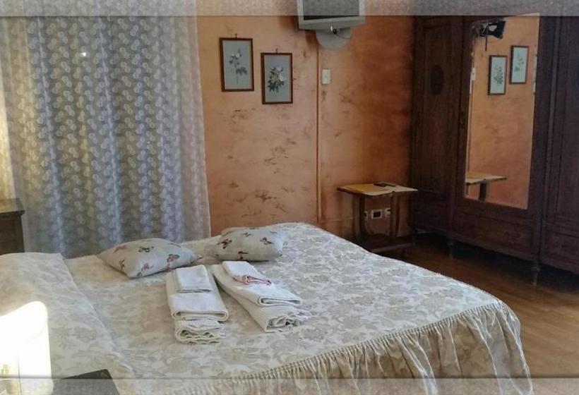 בית מלון כפרי L'ospitalità Del Castello