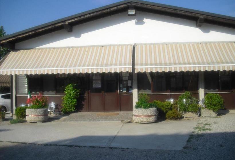 فندق Agriturismo La Chioccia