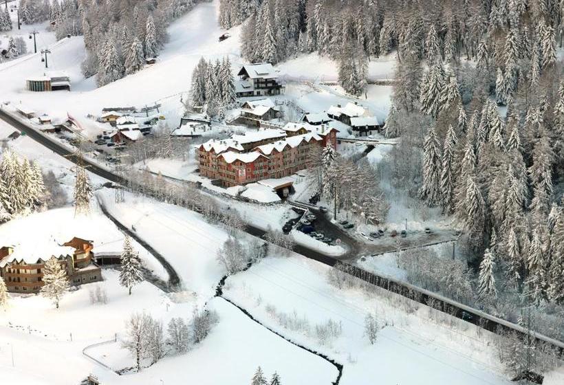 Residence Adamello Resort