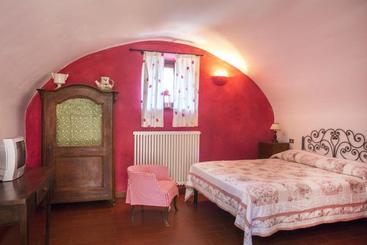 هتل Agriturismo Cà Di Rossi