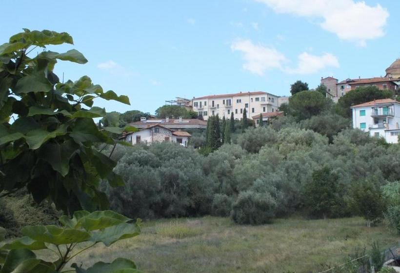 پانسیون Affittacamere Le Petit Palais