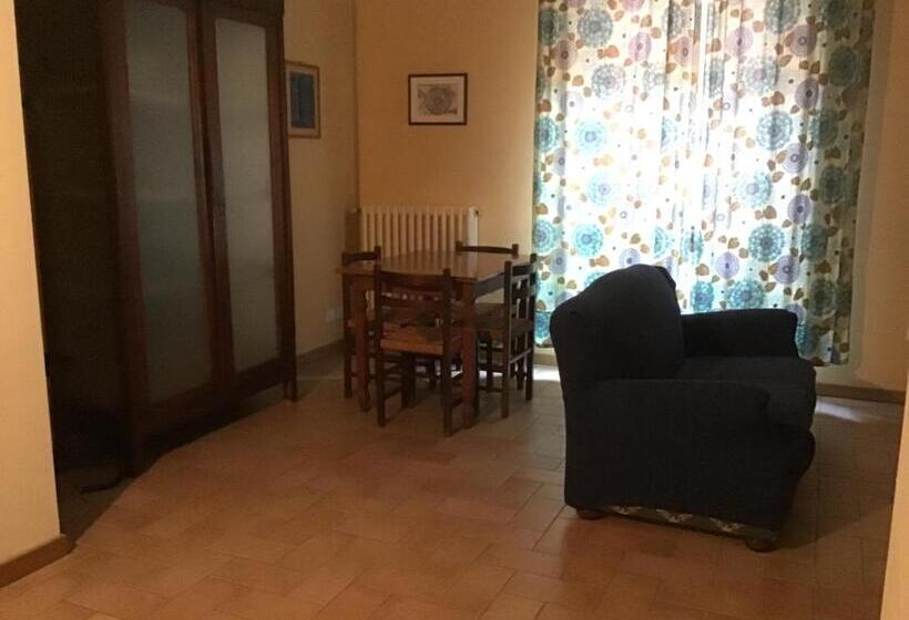 بنسيون Albergo Ristorante La Rocca