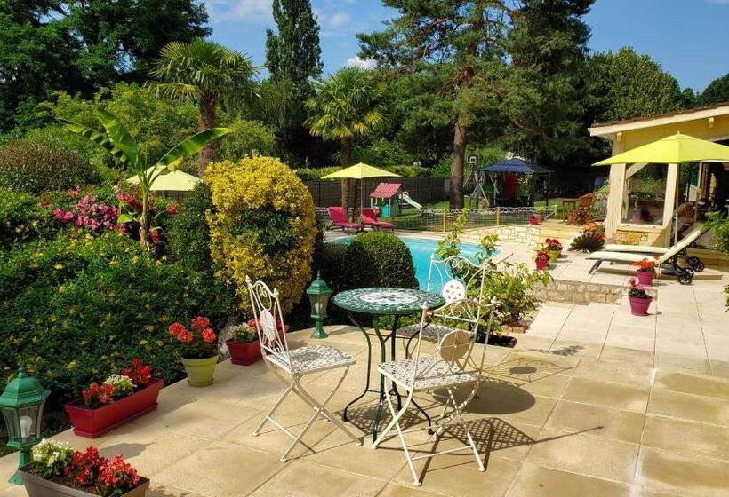 펜션 Domaine De La Dame Blanche