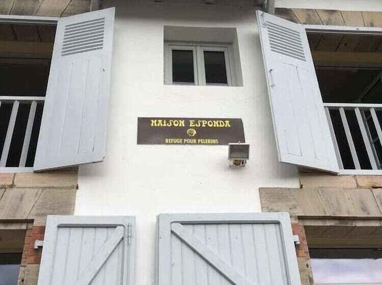 پانسیون La Villa Esponda