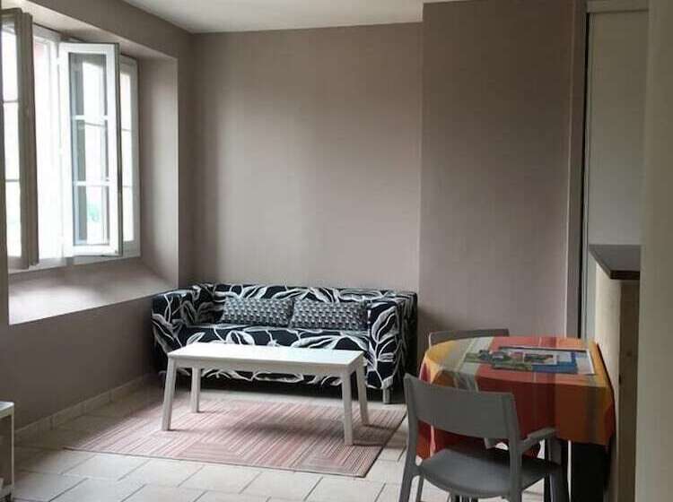 پانسیون La Villa Esponda