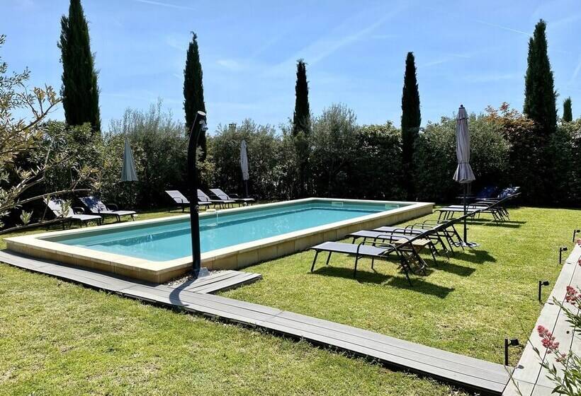 بنسيون Le Jardin De Lau