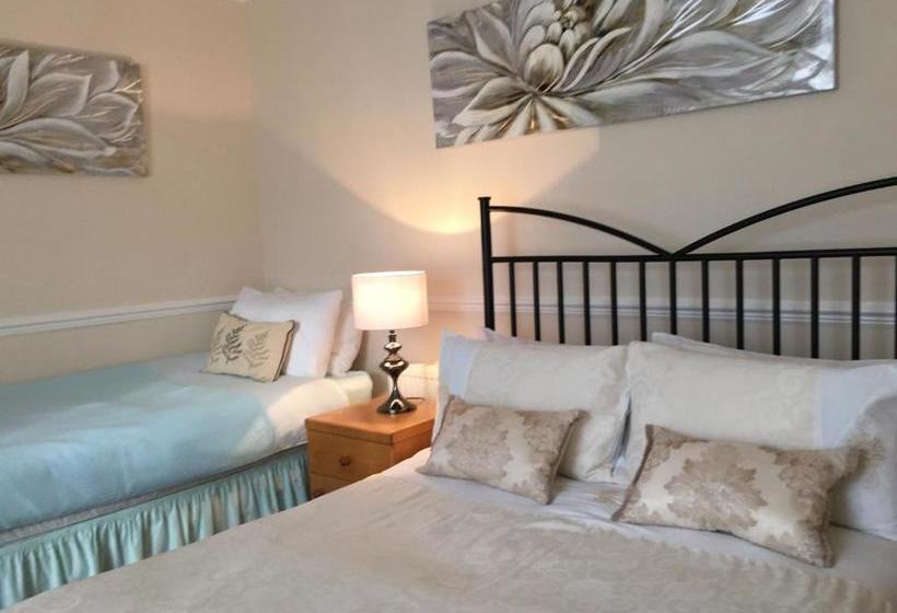 پانسیون Caris Guest House