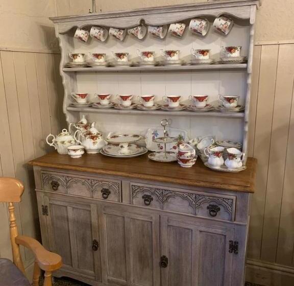 ペンション The Lampet Arms