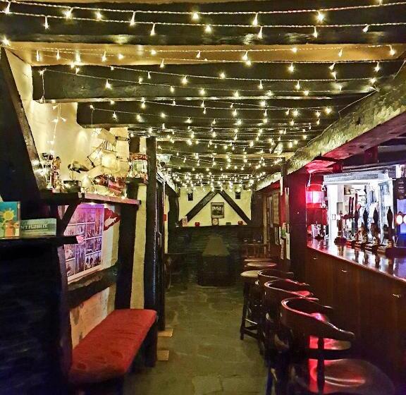 فندق صغير Jolly Sailor Inn