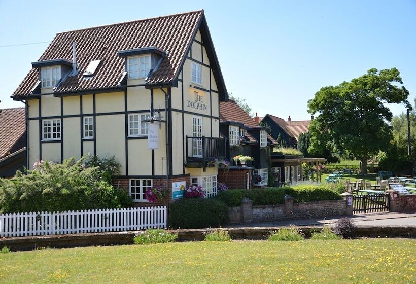 旅馆 The Dolphin Inn
