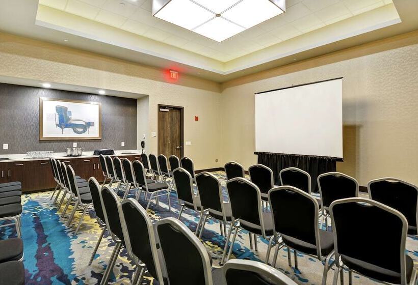 فندق Embassy Suites By Hilton Plainfield Indianapolis Airport
