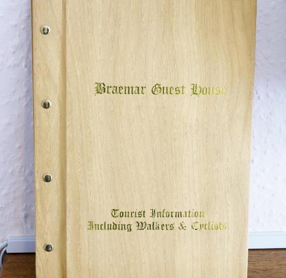 פנסיון Braemar Guest House