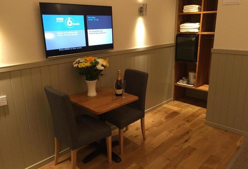 بنسيون Irvine Bay