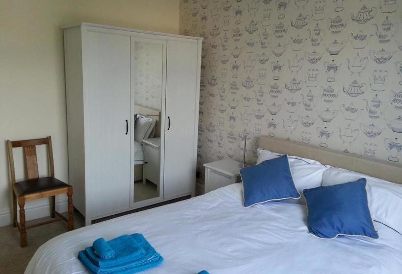 بنسيون Parkstone Guest House