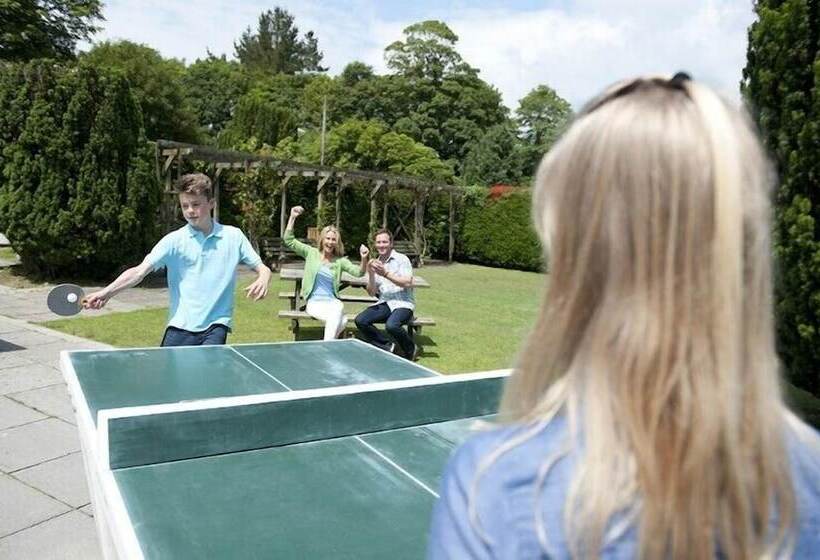 리조트 Trelawne Manor Holiday Park