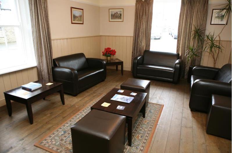 הוסטל The Bradworthy Inn