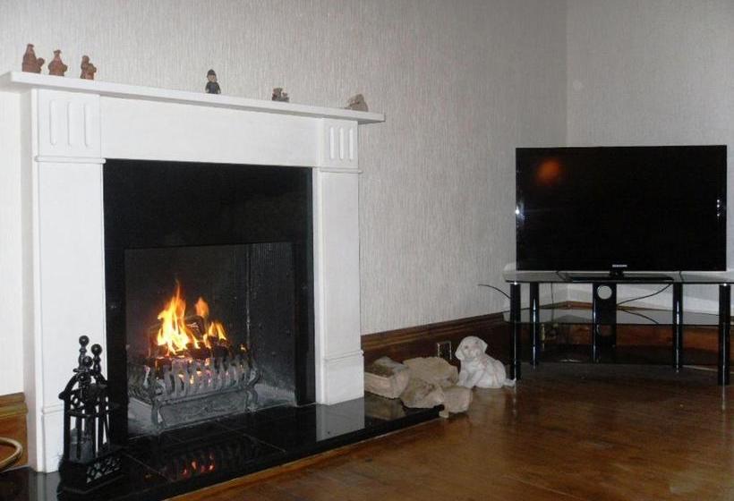 بنسيون Ardfern Guest House