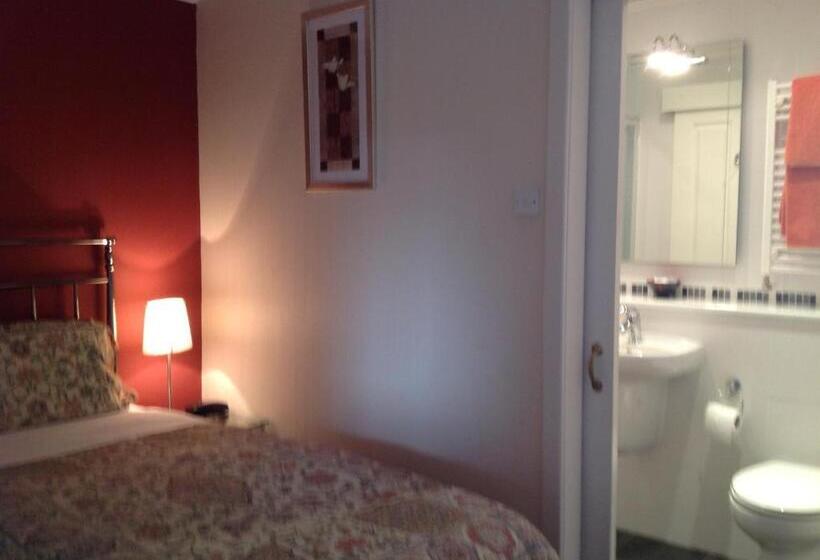 פנסיון Moraydale Guest House