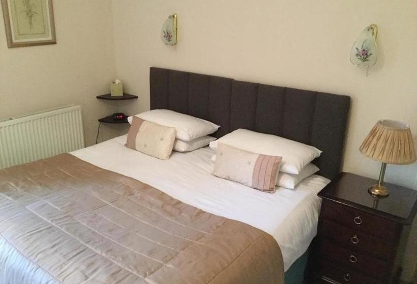 بنسيون Rowanlea Guest House