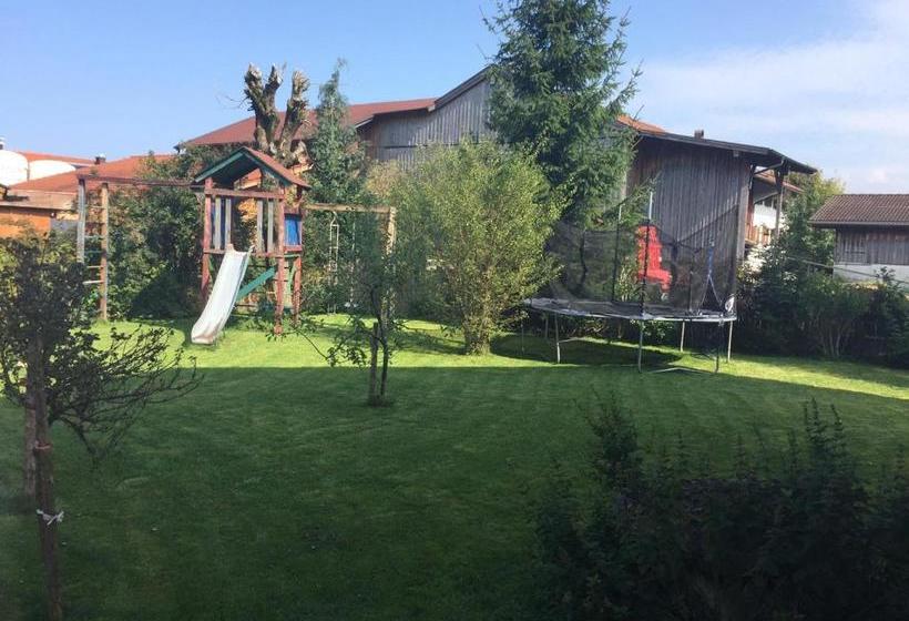 בית מלון כפרי Fetzenhof