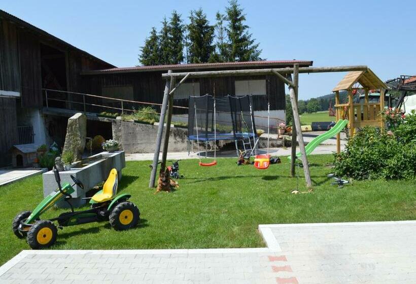 Отель Schusterbauer   Chiemgau Karte