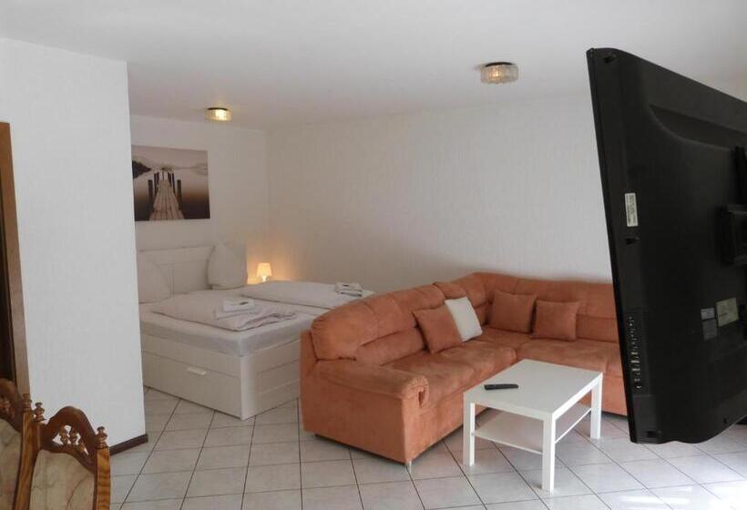 ペンション Winzergasthof Zum Kellerstübchen