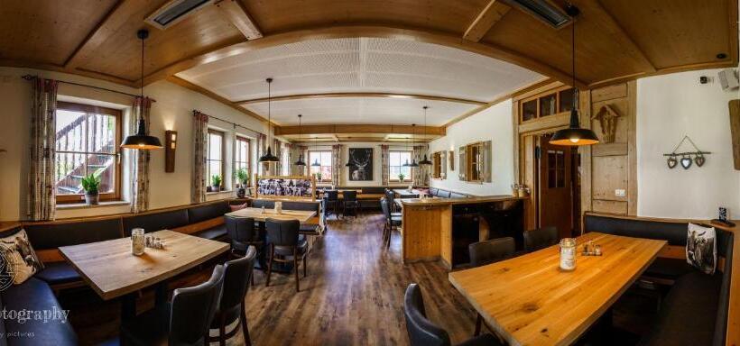 ユースホステル Gasthaus Amboss