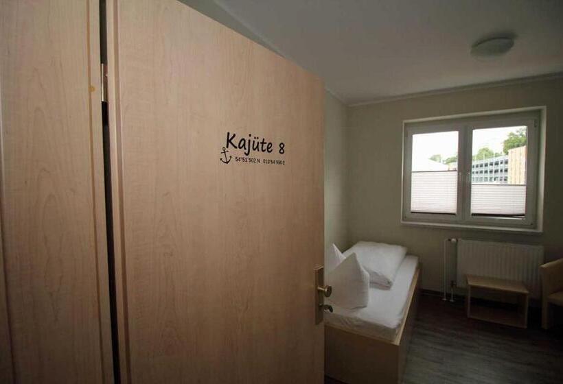펜션 Kutterfisch Kajüten Direkt Im Stadthafen