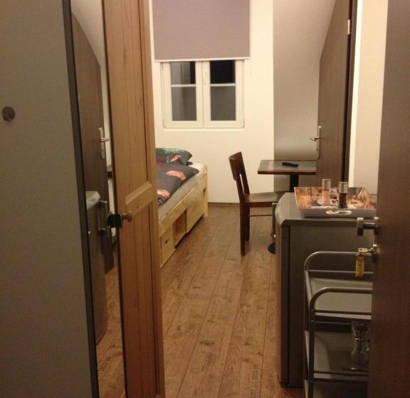 Пансион Old Town Guesthouse Erlangen