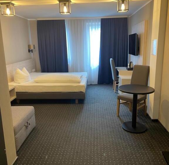 هاستل Restaurant Mirena