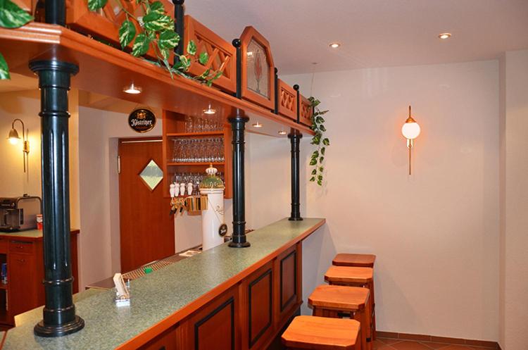 호스텔 Zur Hallenburg