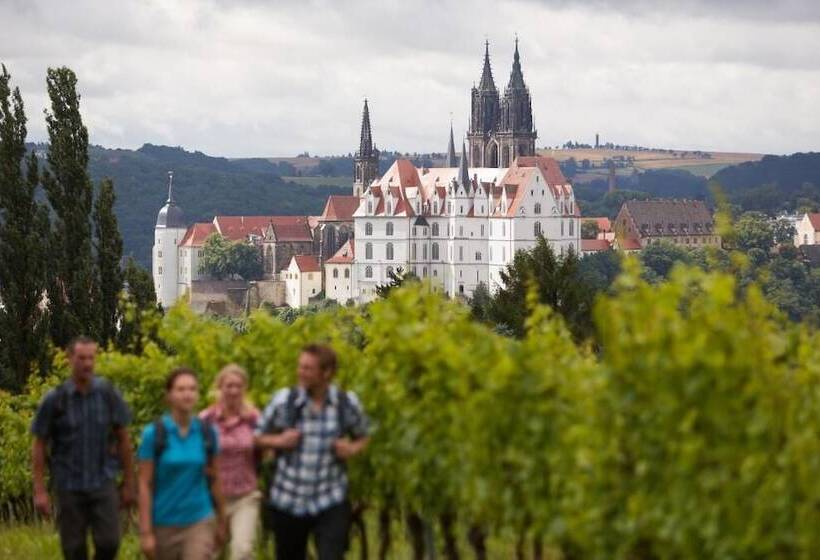 پانسیون Gästehaus Im Weingut Schloss Proschwitz