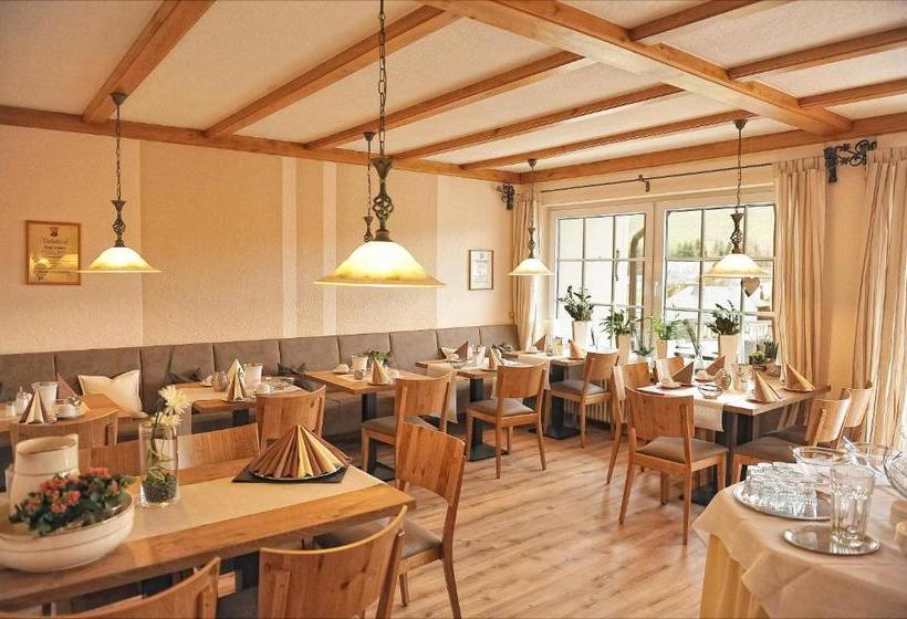 ペンション Wein & Gästehaus Rosenlay