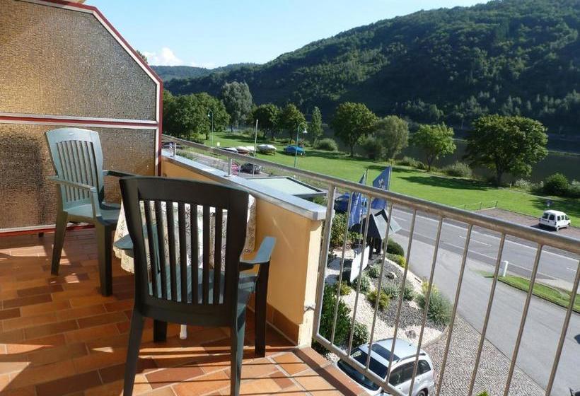 ペンション Wein  Und Gästehaus St. Aldegundishof