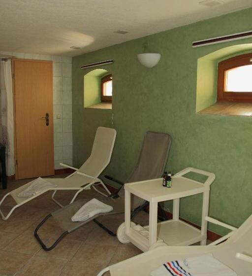 Pension Und Gaststätte Zur Brauschänke