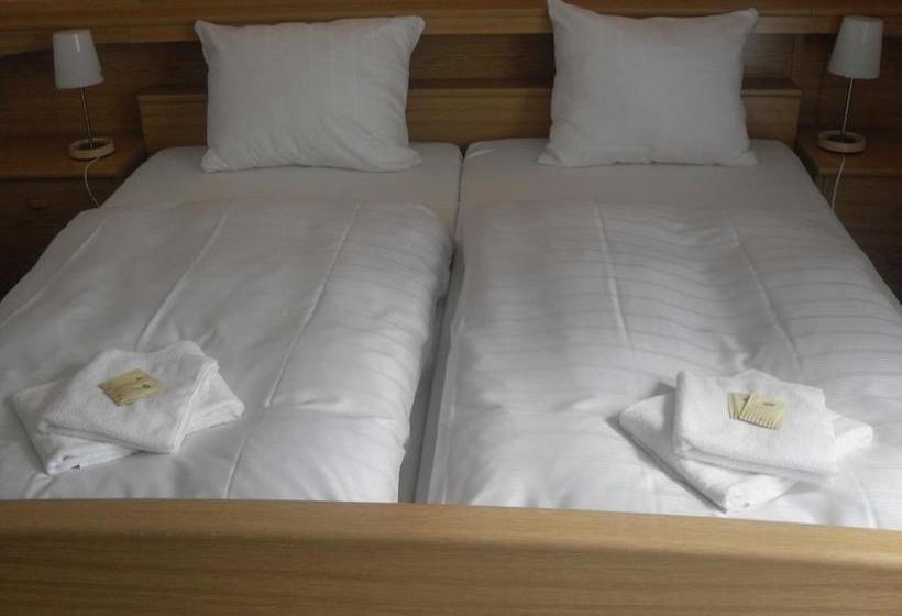 ペンション B&b Gasthaus Reicharts-land