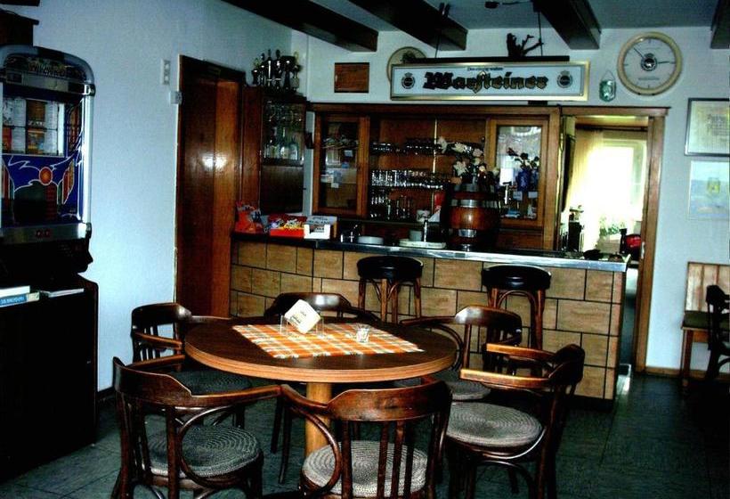 پانسیون Gasthof Haus Hubertus