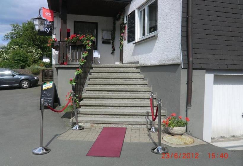 پانسیون Gasthof Haus Hubertus